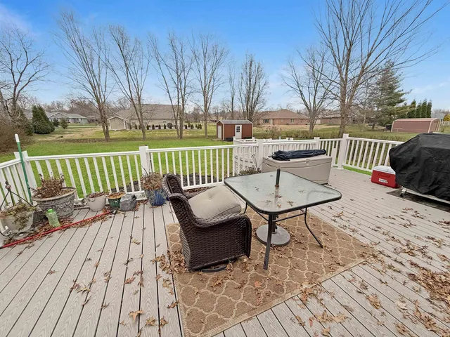 $325,000 | 1732 West 5th Street, Jasper, IN 47546