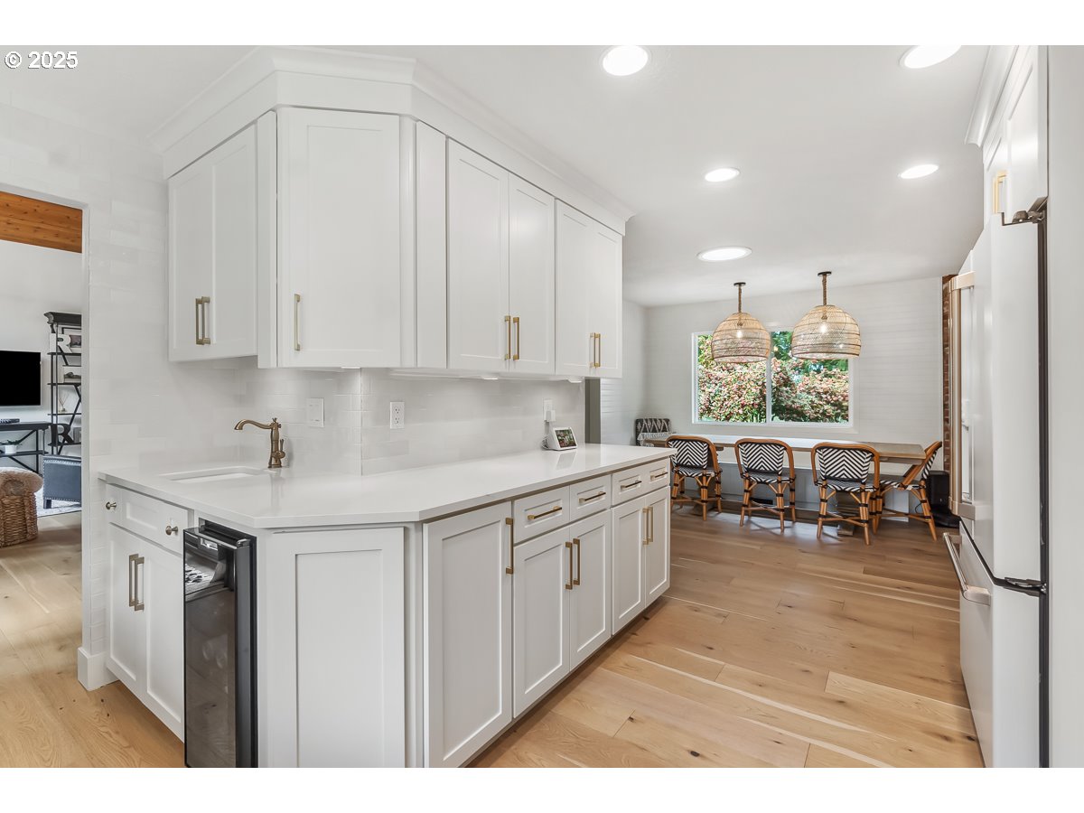 29455 Northeast Wilsonville Road Newberg, OR 97132 - Photo 20 of 47 Kitchen