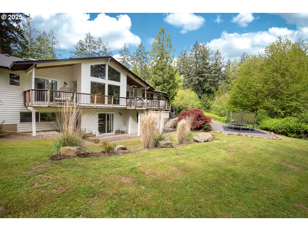 29455 Northeast Wilsonville Road Newberg, OR 97132 - Photo 7 of 47 Backyard