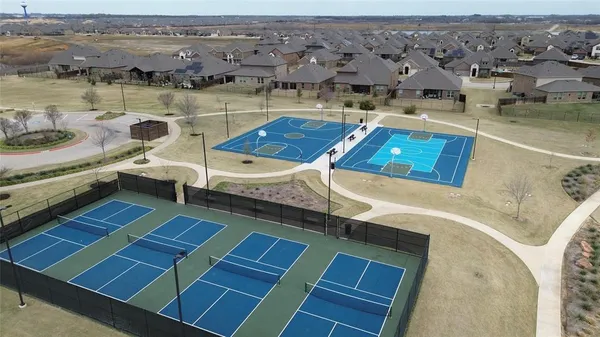 $325,000 | 10929 Gold Pan Trail, Aubrey, TX 76227