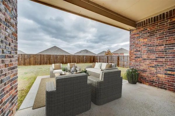 $325,000 | 10929 Gold Pan Trail, Aubrey, TX 76227