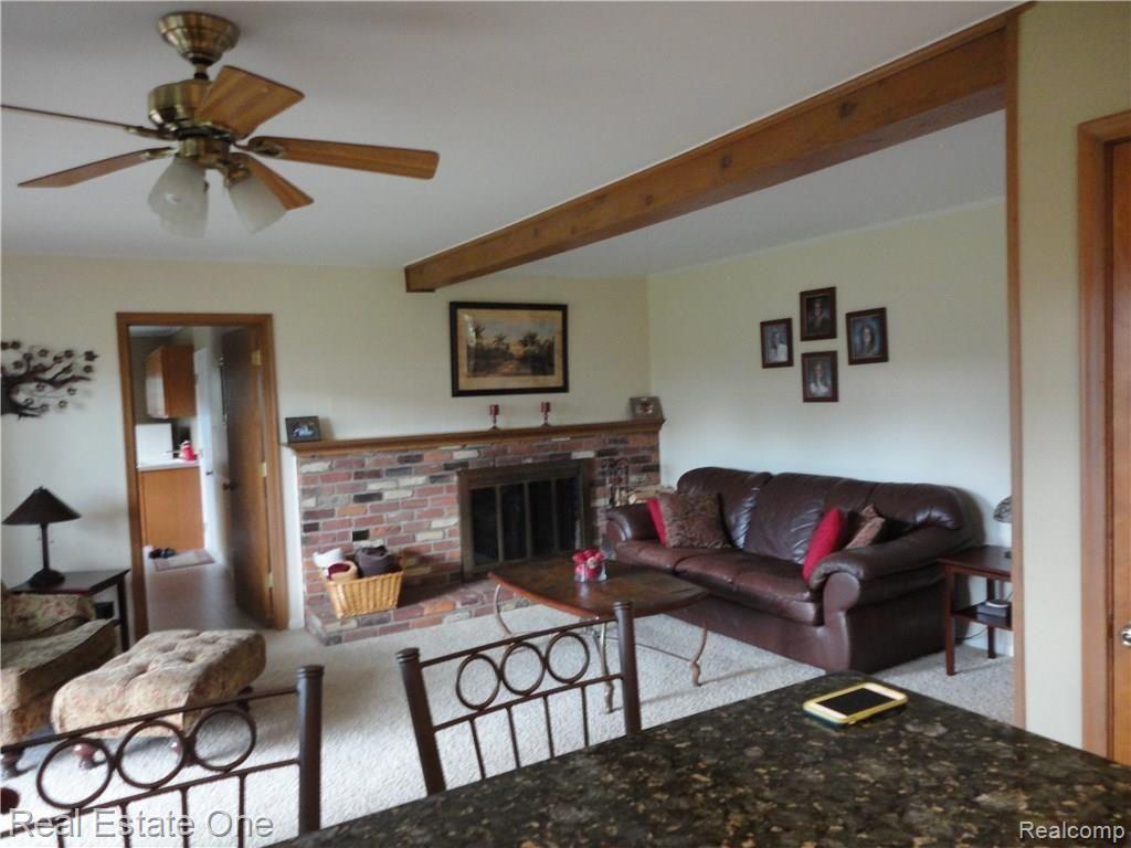 32305 Baintree Road Farmington Hills, MI 48334 - Photo 12 of 53