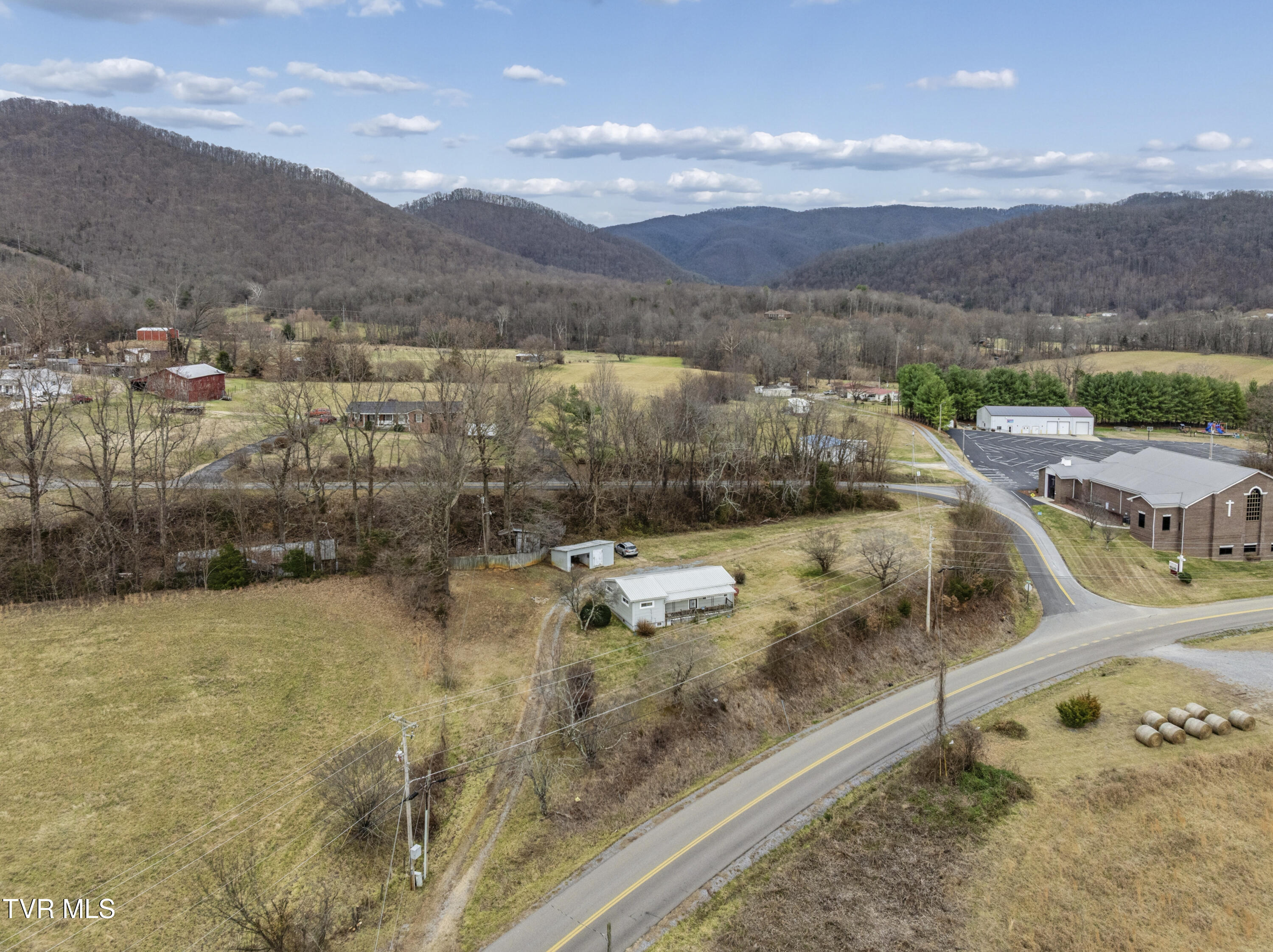266 Arnold Road Jonesborough, TN 37659 - Photo 3 of 52 Arnold-Aerials-11