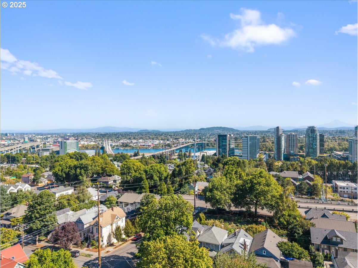 3515 Southwest Barbur Boulevard, Unit P1 Portland, OR 97239 - Photo 29 of 35 a view of a city