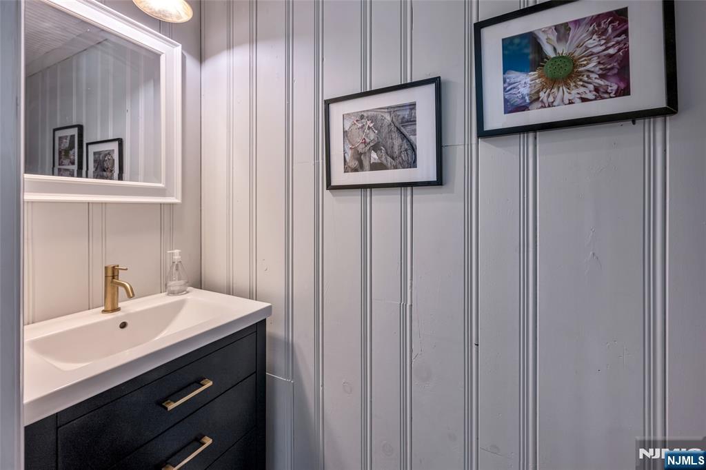 144 Spencer Place Ridgewood, NJ 07450 - Photo 20 of 44