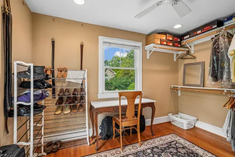 $799,999 | 16 Maple Avenue, Washington Grove, MD 20880