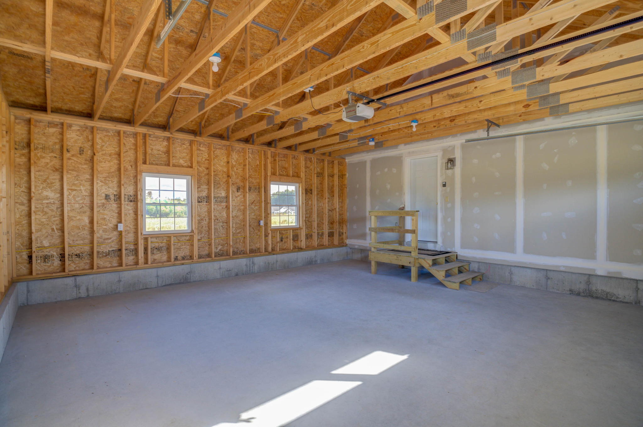 186 Groveville Road Buxton, ME 04093 - Photo 28 of 39 Garage