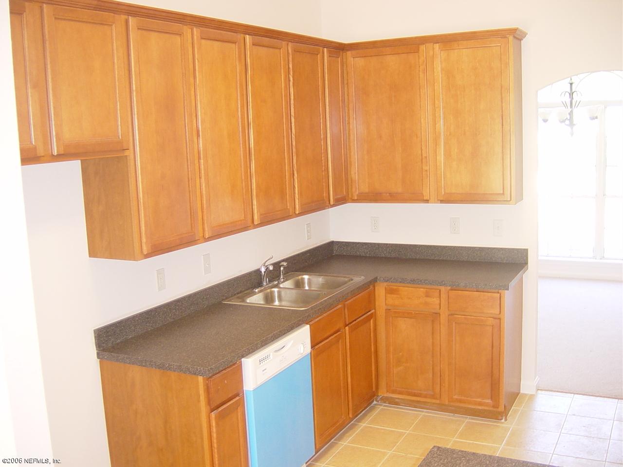 340 Chaffee Road South Jacksonville, FL 32220 - Photo 3 of 11 Kitchen