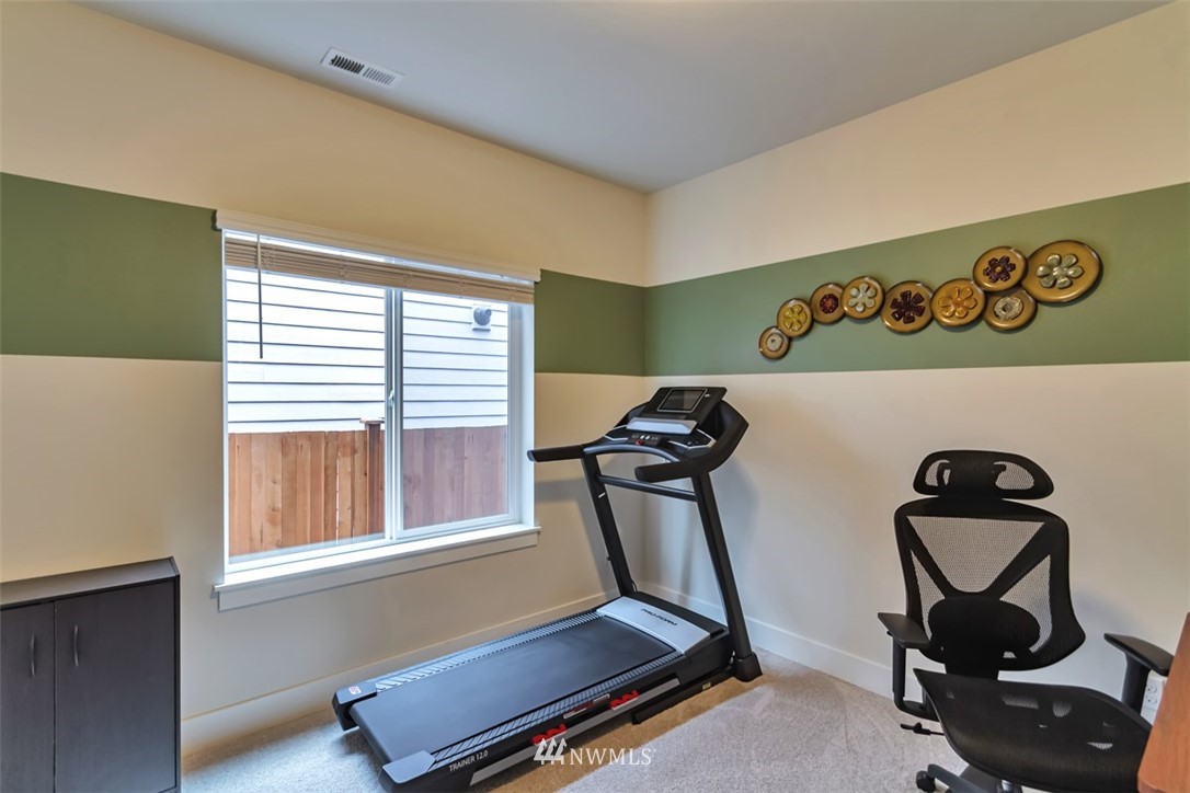 3815 194th Place Southeast Bothell, WA 98012 - Photo 12 of 28 Gallery Image 12