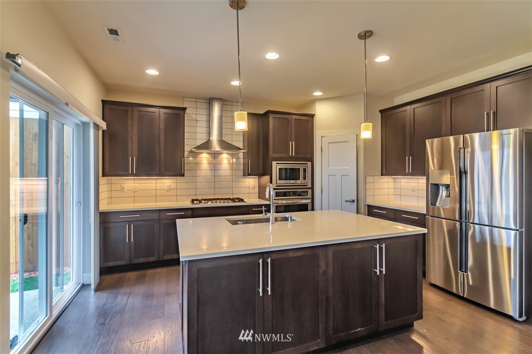 3815 194th Place Southeast Bothell, WA 98012 - Photo 6 of 28 Gallery Image 6