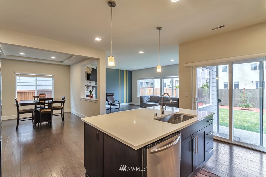 3815 194th Place Southeast Bothell, WA 98012 - Photo 8 of 28 Gallery Image 8