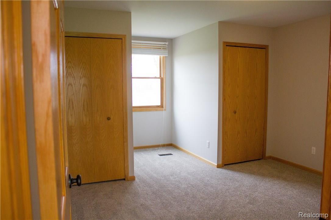 7085 McGuire Road Fenton, MI 48430 - Photo 38 of 68 IMG_2101.jpg