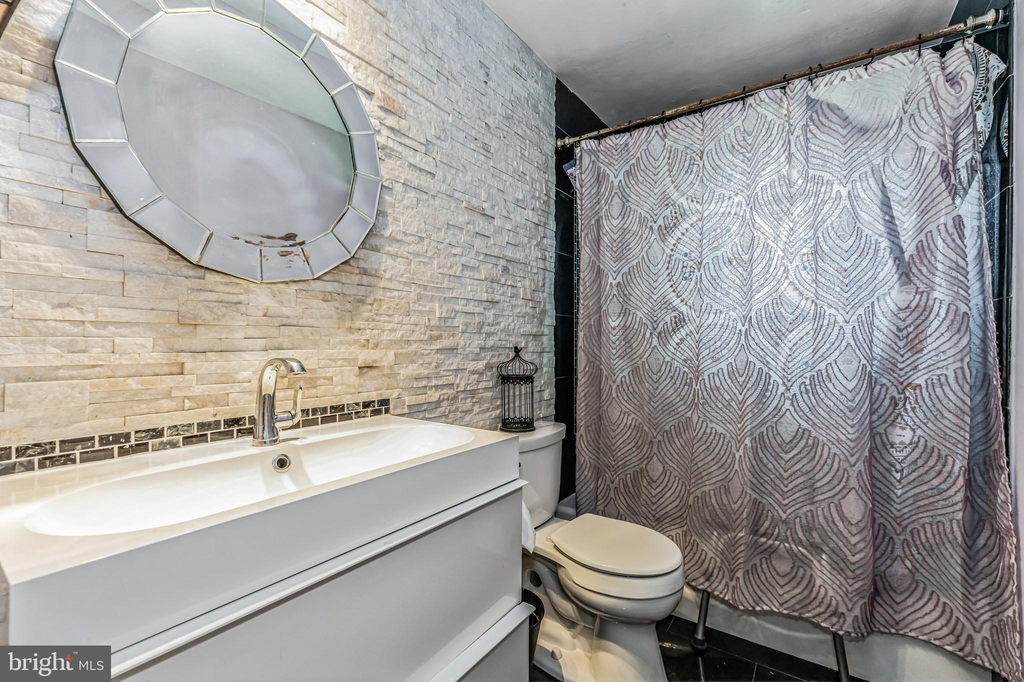 Bathroom-Upper Level