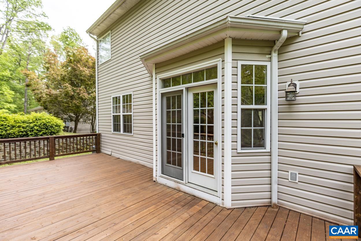 28 Xebec Road Palmyra, VA 22963 - Photo 32 of 34 a view of a house with deck