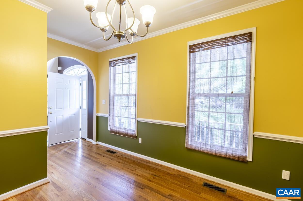 28 Xebec Road Palmyra, VA 22963 - Photo 9 of 34 a view of livingroom with hardwood