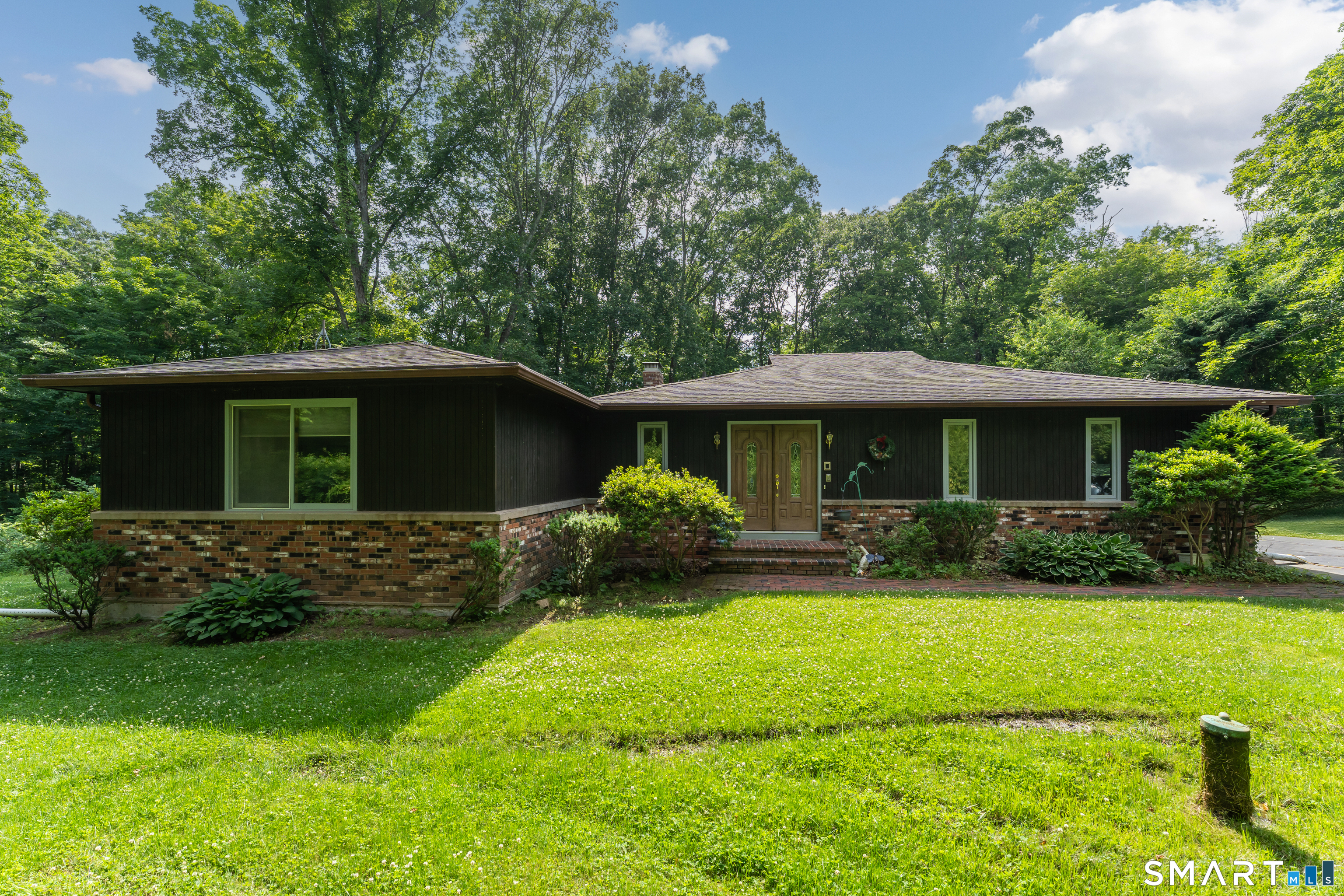 704 Towner Swamp Road Guilford, CT 06437 - Photo 2 of 39