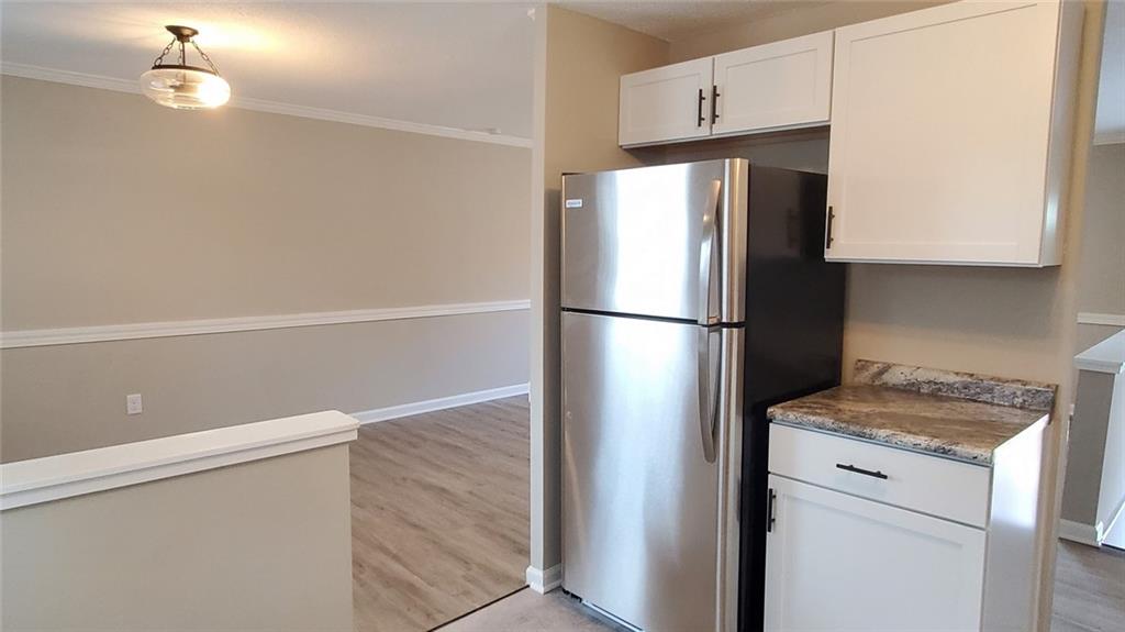 2803 Rouark Circle Indianapolis, IN 46229 - Photo 10 of 26 Gallery Image 10
