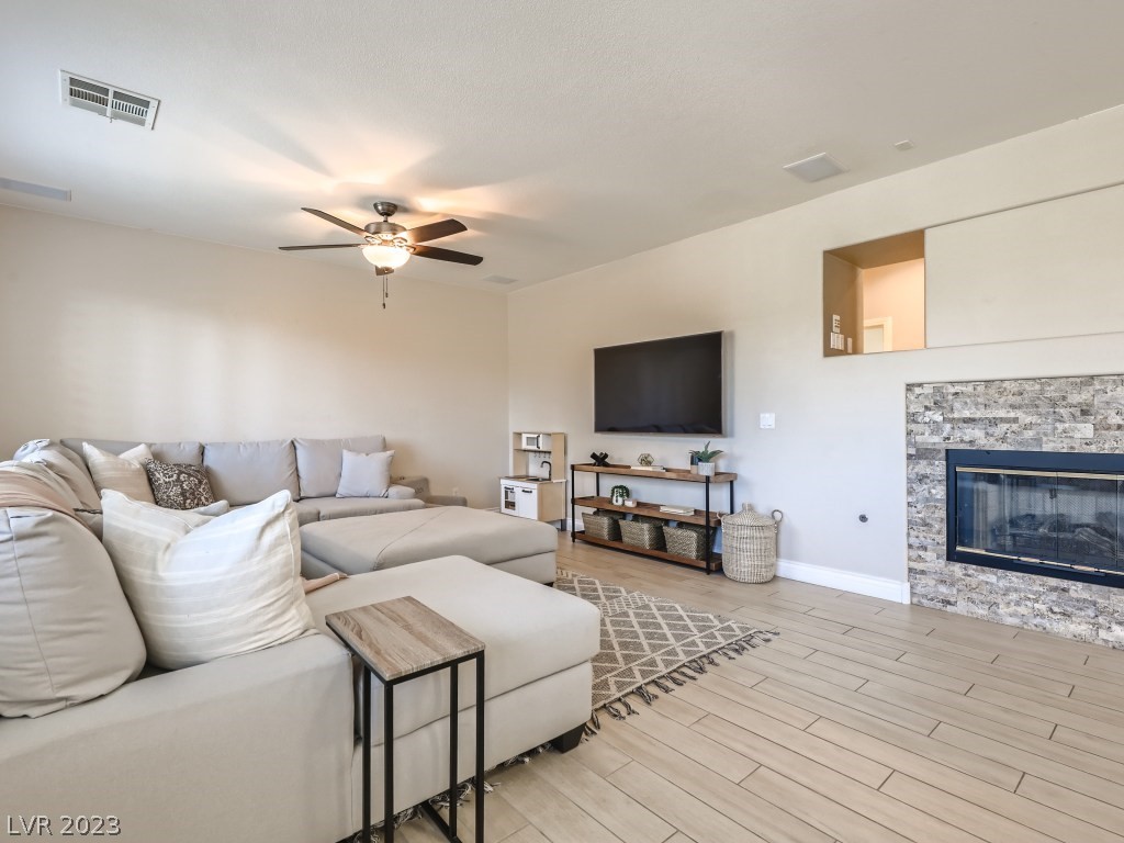 171 Rancho Maria Street Las Vegas, NV 89148 - Photo 13 of 37 Gallery Image 13