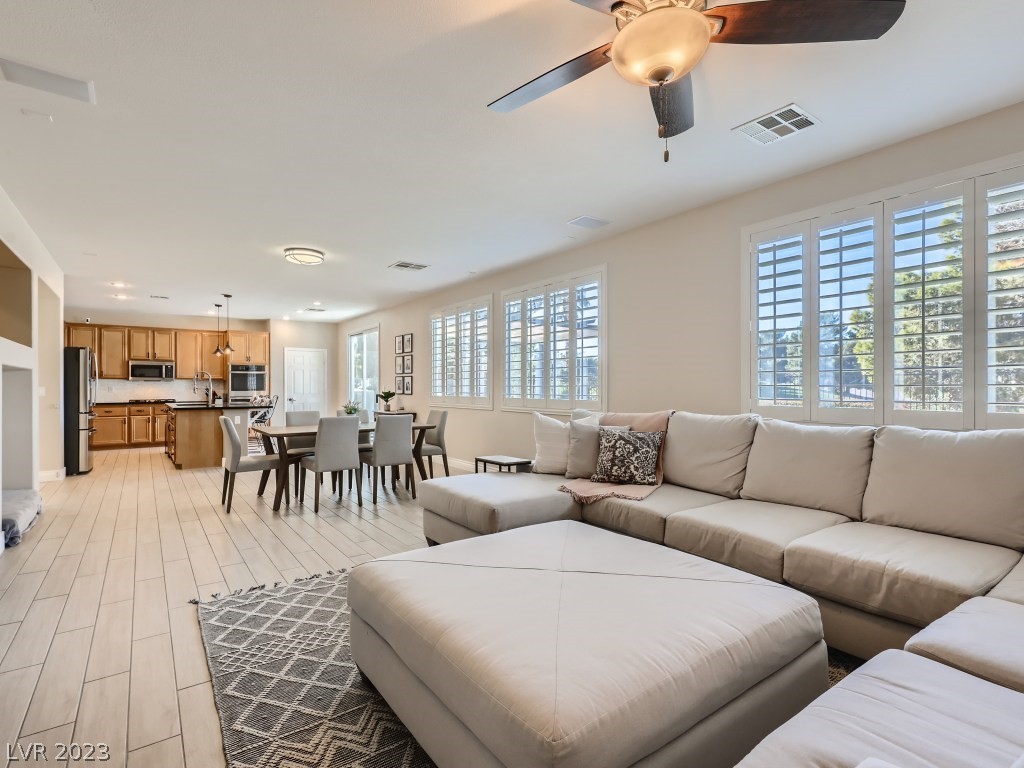 171 Rancho Maria Street Las Vegas, NV 89148 - Photo 14 of 37 Gallery Image 14