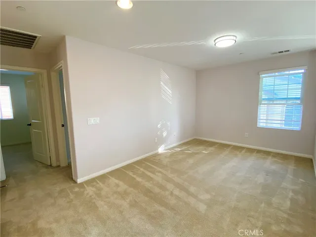 $3,700 | 372 Cardinal Lane, Upland, CA 91786