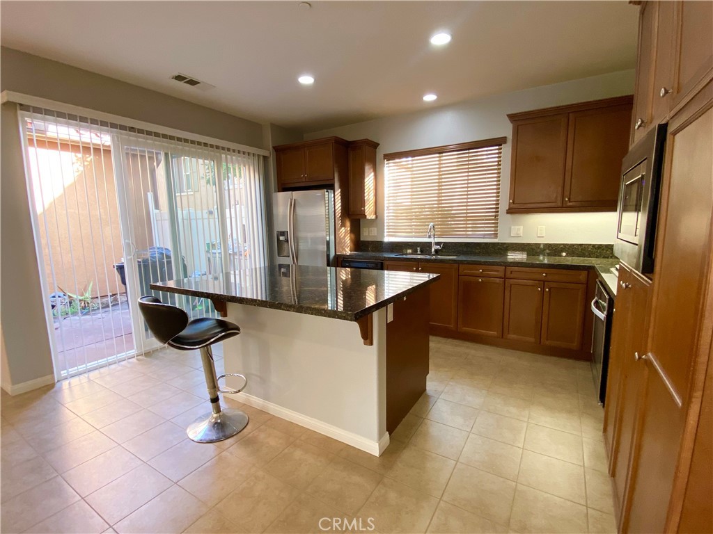 372 Cardinal Lane Upland, CA 91786 - Photo 7 of 24