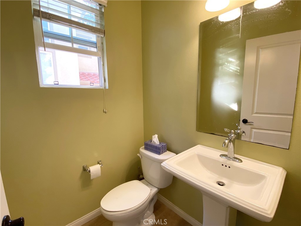 372 Cardinal Lane Upland, CA 91786 - Photo 10 of 24