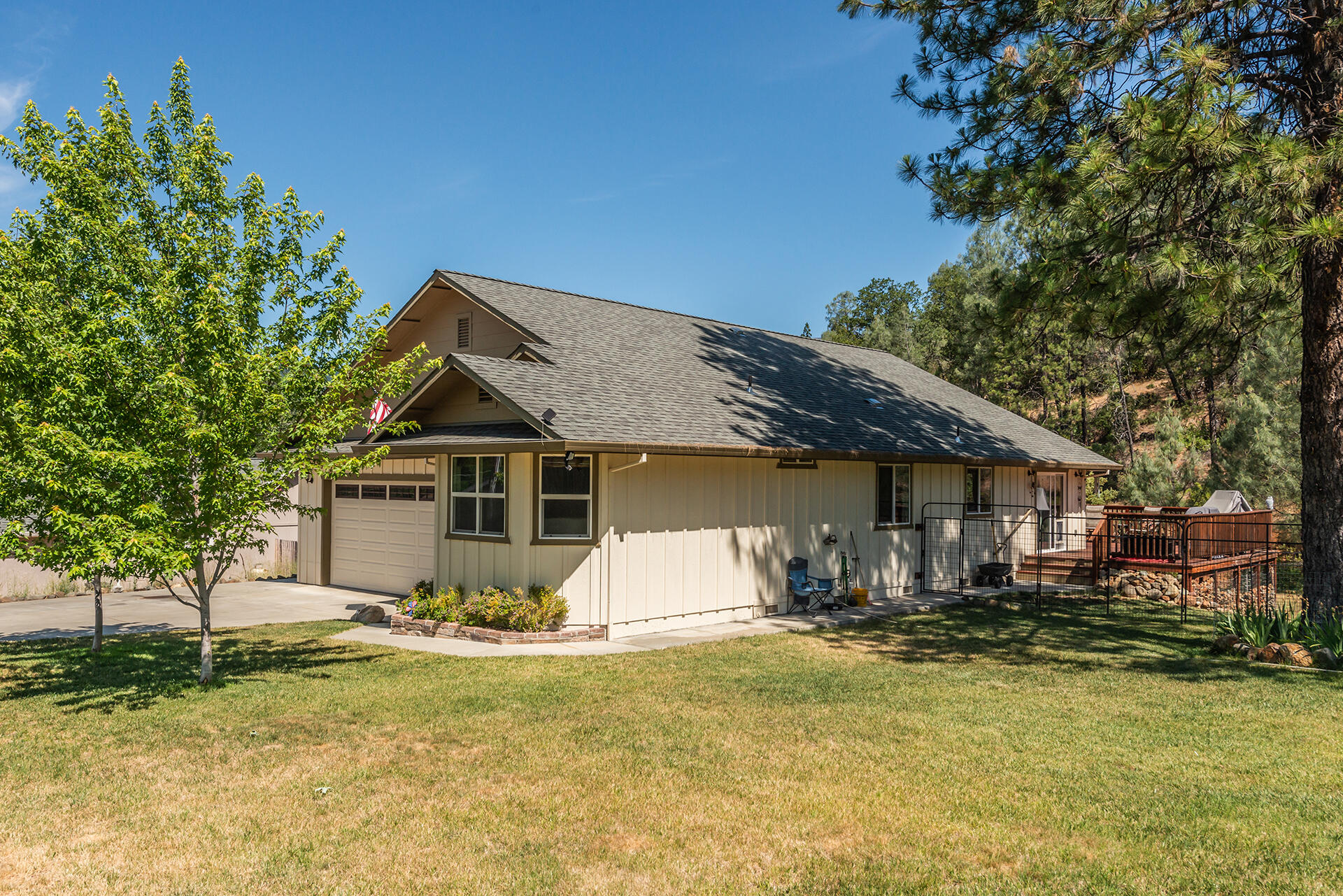 25 Edge Road Weaverville, CA 96093 - Photo 1 of 59 Front of Home
