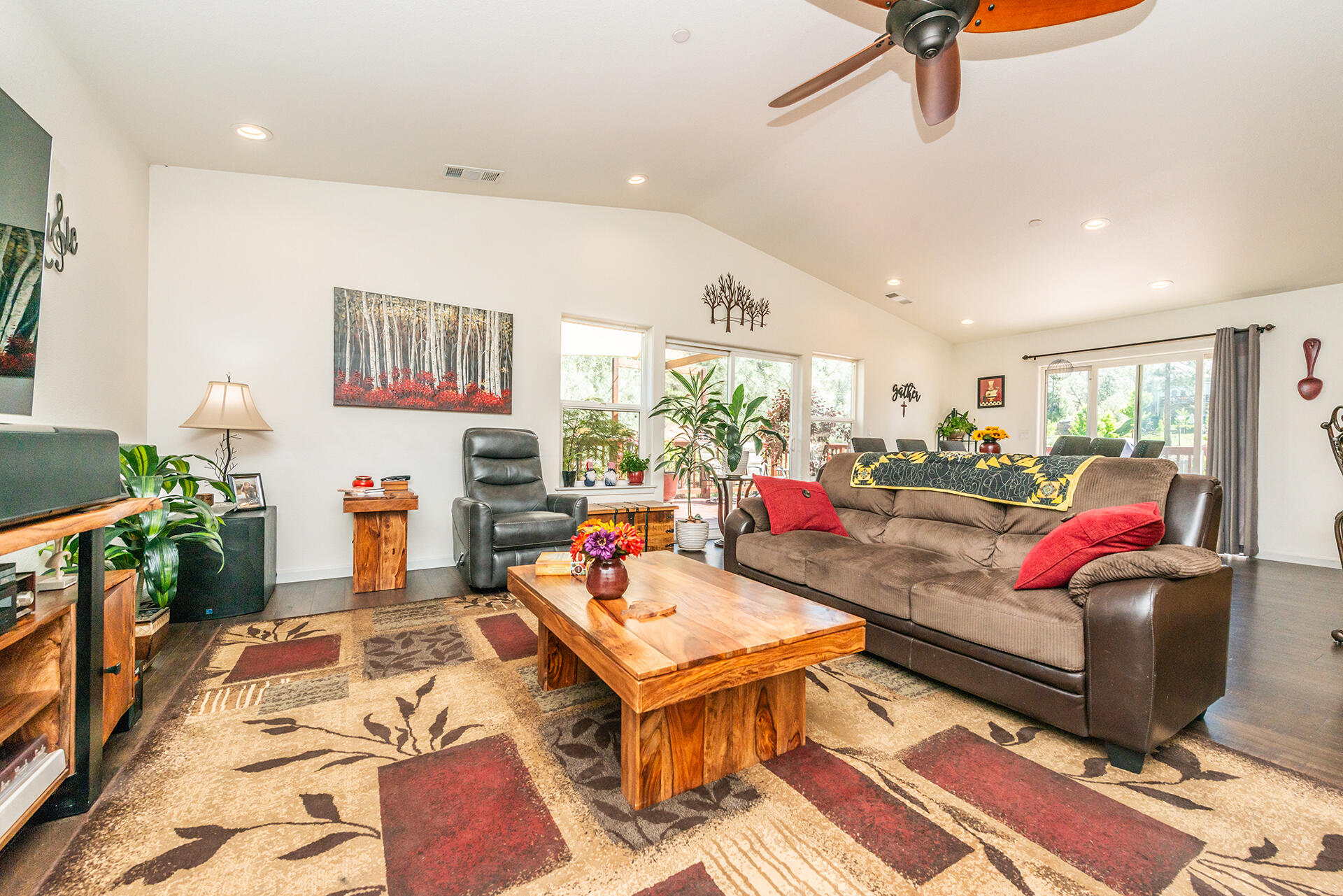 25 Edge Road Weaverville, CA 96093 - Photo 2 of 59 DSC_3124
