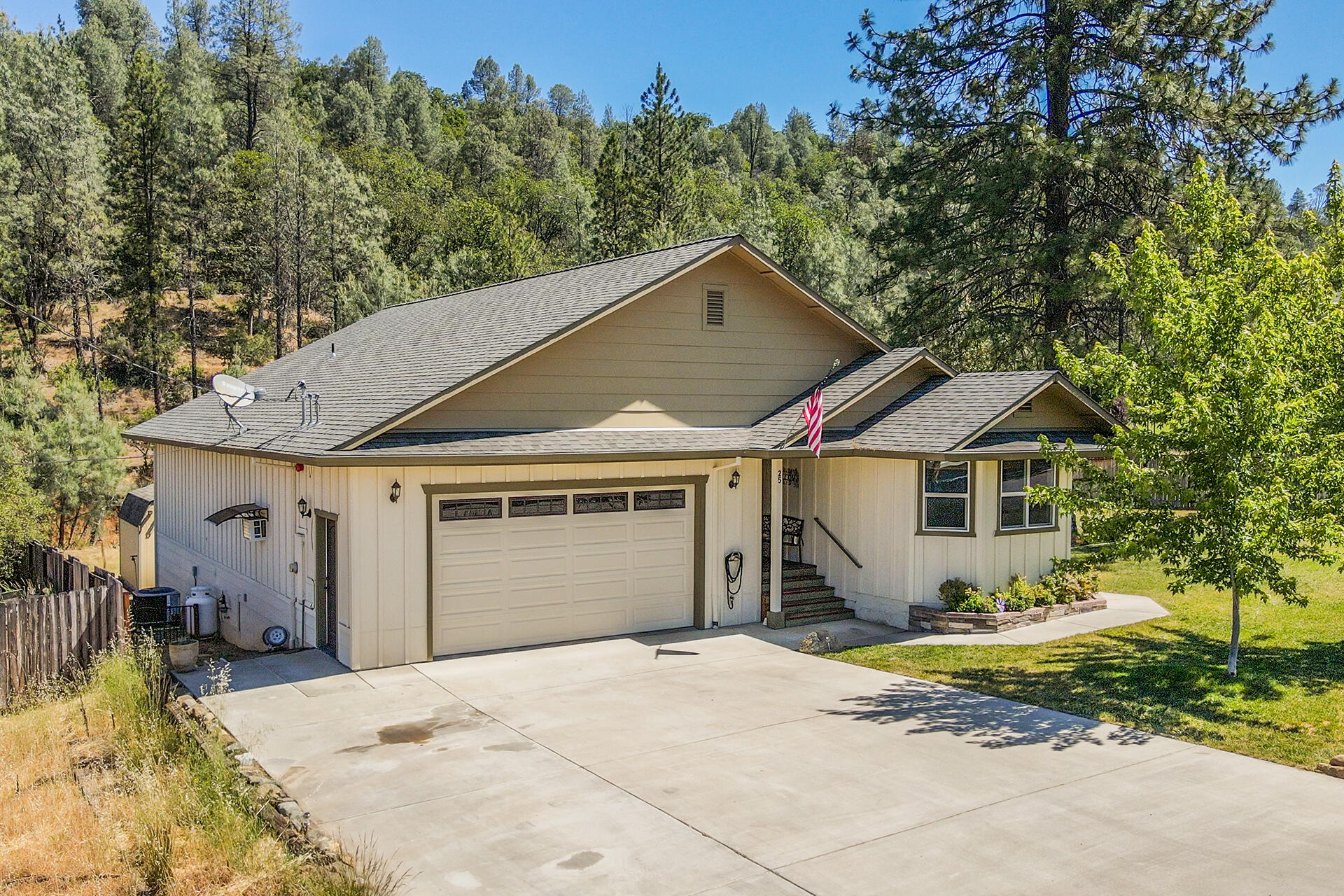 25 Edge Road Weaverville, CA 96093 - Photo 6 of 59 0003