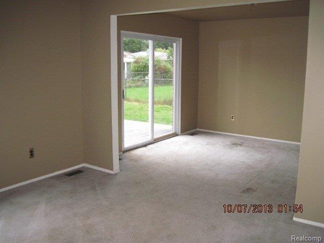 5782 Wedgewood Road Canton, MI 48187 - Photo 8 of 30 007.JPG
