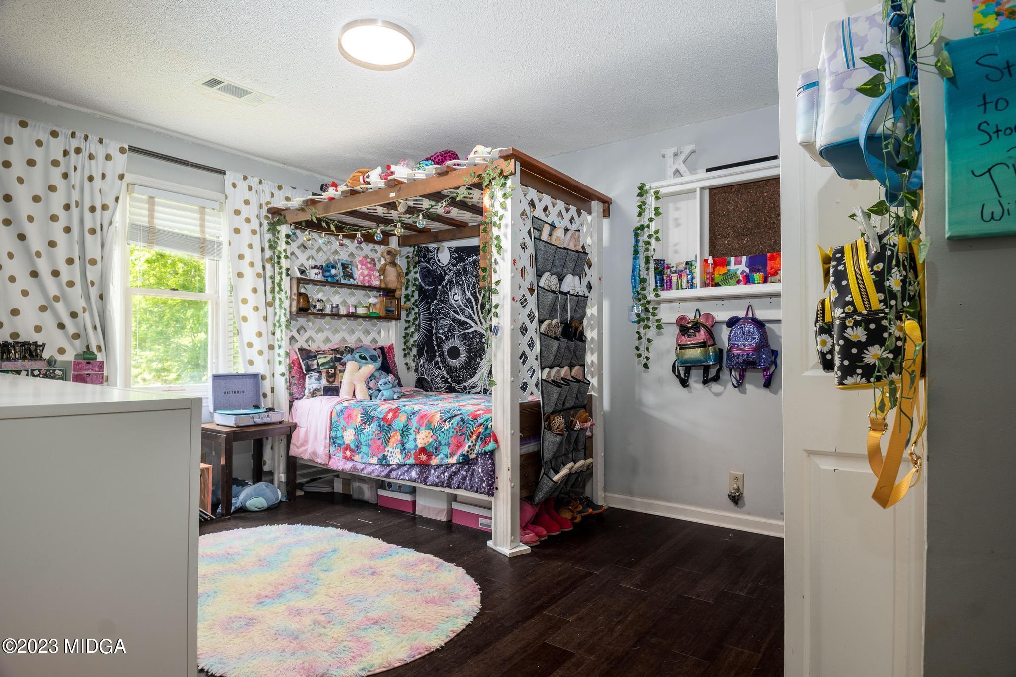 270 Castlegate Road Macon, GA 31210 - Photo 23 of 35 a view of kids room with toys