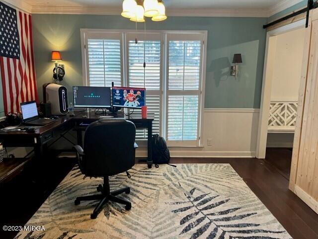 270 Castlegate Road Macon, GA 31210 - Photo 31 of 35 a bedroom with a bed and a window