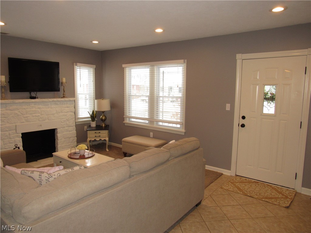 312 Prospect Road Berea, OH 44017 - Photo 9 of 17 Gallery Image 9