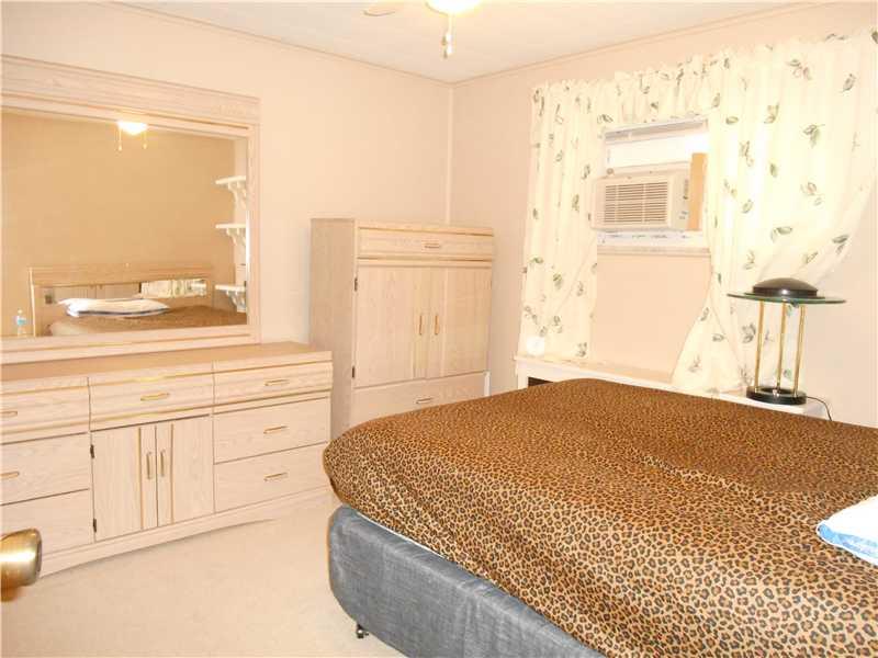 60 Pointview Road Brentwood, PA 15227 - Photo 12 of 14 Bedroom.