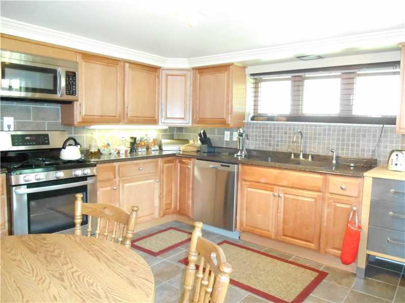 60 Pointview Road Brentwood, PA 15227 - Photo 14 of 14 Kitchen.