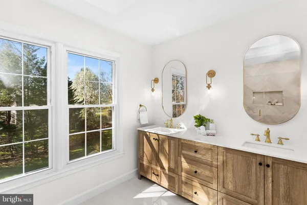 $1,150,000 | 13208 Tuckaway Drive, Herndon, VA 20171