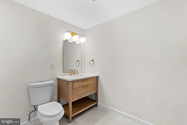 $1,150,000 | 13208 Tuckaway Drive, Herndon, VA 20171