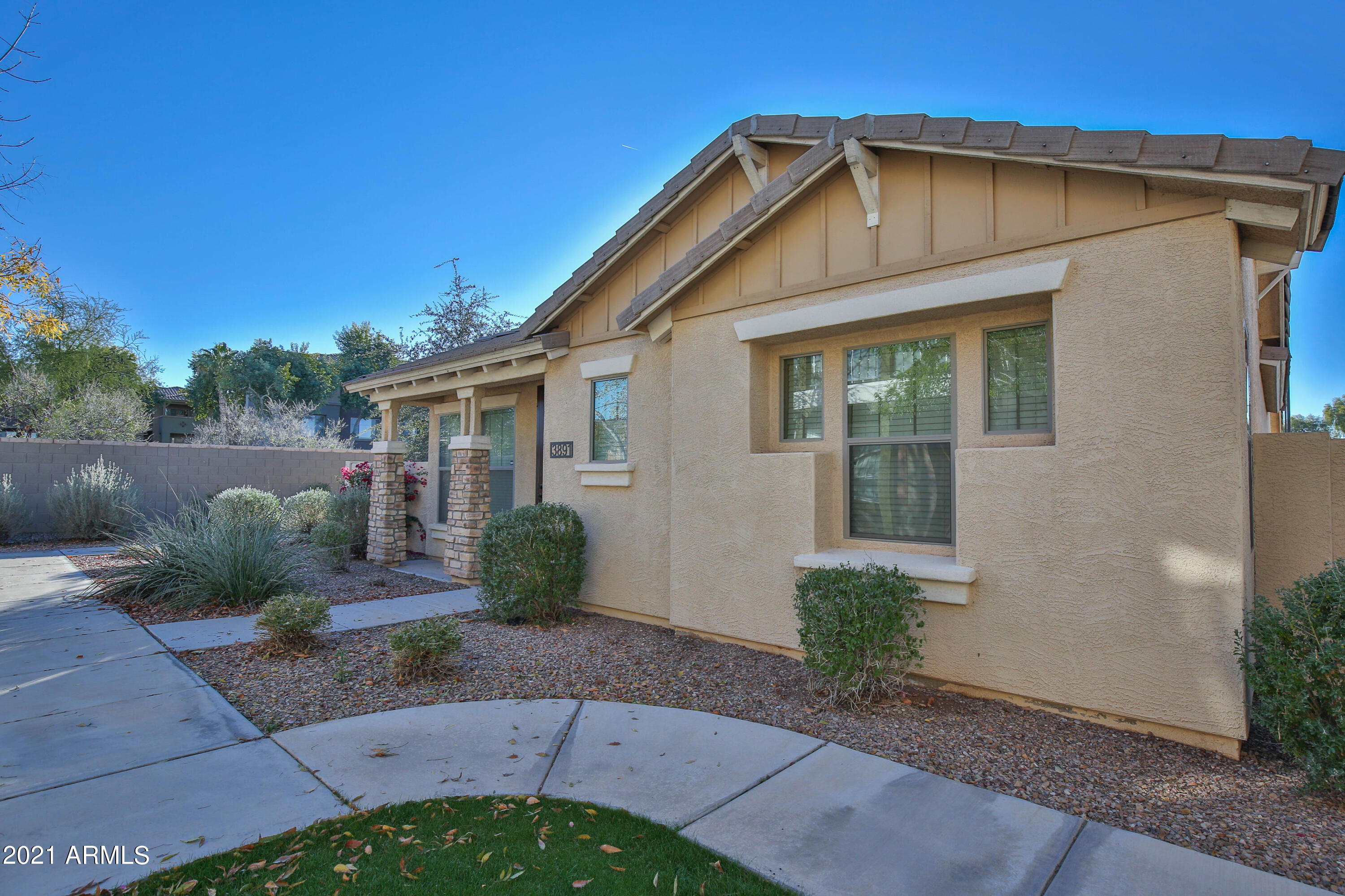 3891 South Bandit Road Gilbert, AZ 85297 - Photo 2 of 39 Bandit Rd (2 of 40)