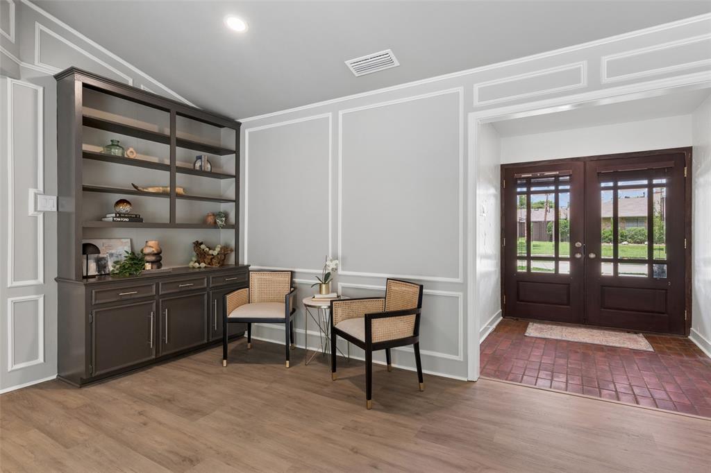 6126 Highgate Lane Dallas, TX 75214 - Photo 7 of 39