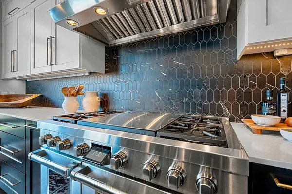 $1,695,000 | 1108 Brookwood Drive, Unit 22, Green Bay, WI 54304