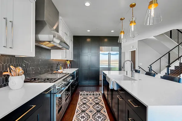 $1,695,000 | 1108 Brookwood Drive, Unit 22, Green Bay, WI 54304
