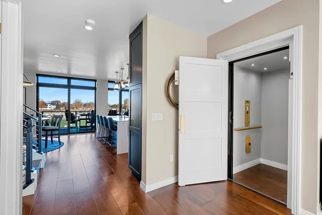 $1,695,000 | 1108 Brookwood Drive, Unit 22, Green Bay, WI 54304