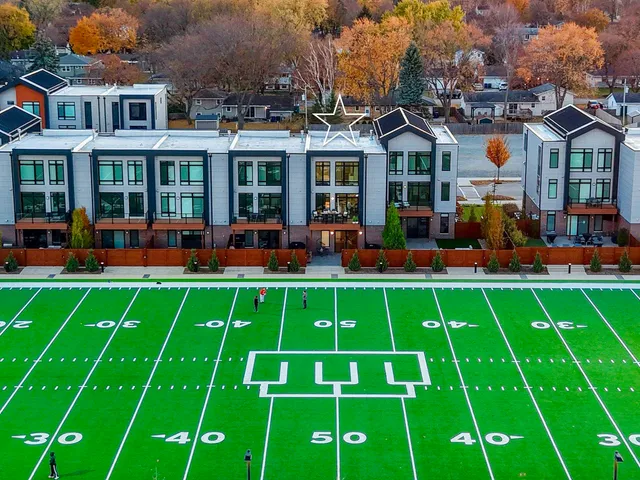 $1,695,000 | 1108 Brookwood Drive, Unit 22, Green Bay, WI 54304