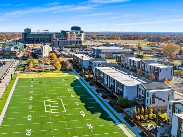 $1,695,000 | 1108 Brookwood Drive, Unit 22, Green Bay, WI 54304