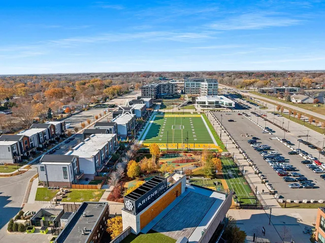 $1,695,000 | 1108 Brookwood Drive, Unit 22, Green Bay, WI 54304