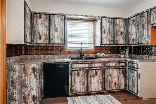 $324,900 | 1001 East Nevada Street, Seymour, TX 76380