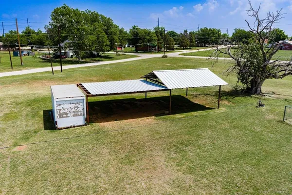 $324,900 | 1001 East Nevada Street, Seymour, TX 76380