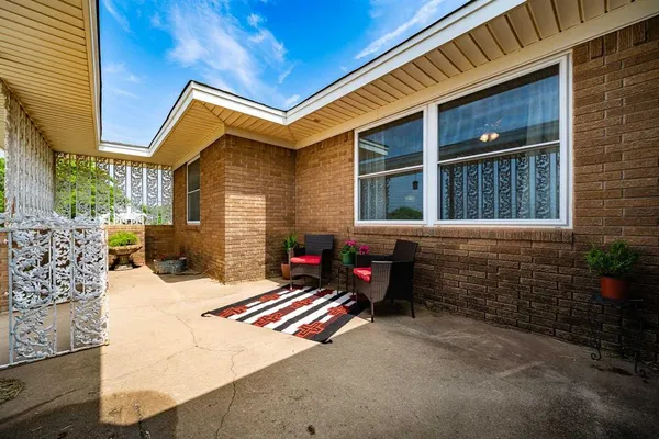 $324,900 | 1001 East Nevada Street, Seymour, TX 76380