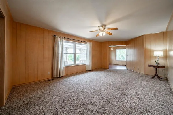 $324,900 | 1001 East Nevada Street, Seymour, TX 76380