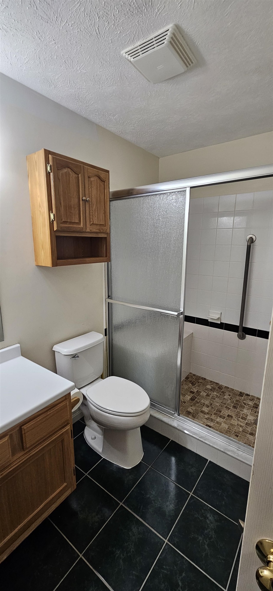 96 River Road, Unit 303 Manchester, NH 03104 - Photo 10 of 17 Gallery Image 10